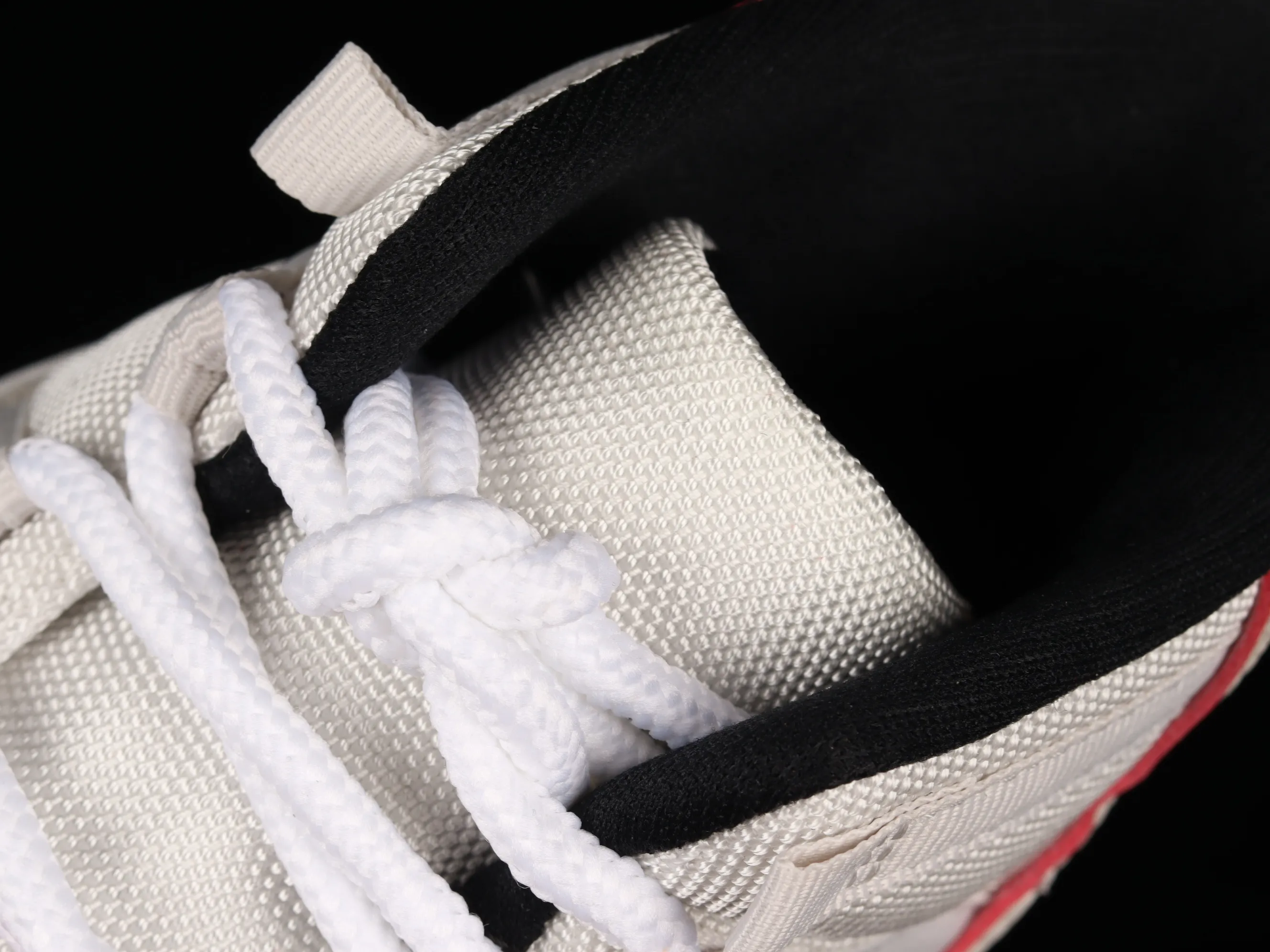 All categories Air Jordan Jordan series basketball shoes Air Jordan 11 F version Air Jordan 11 "Platinum Tint" AJ11 Joe 11 Bugs Bunny 378037-016